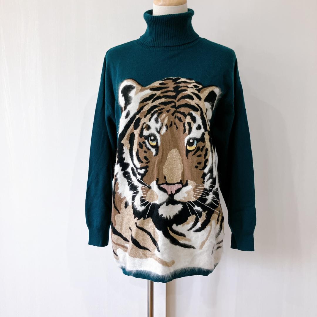 美品】 伊太利屋 トラモチーフタートルネックセーターダークグリーン