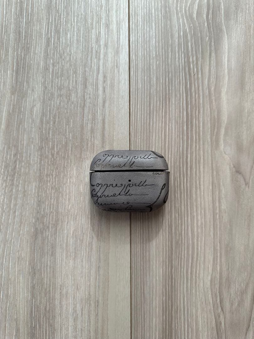 定価8,8万 ベルルッティ レザー エアーポッズ ケース ライトアルミニオ 限定