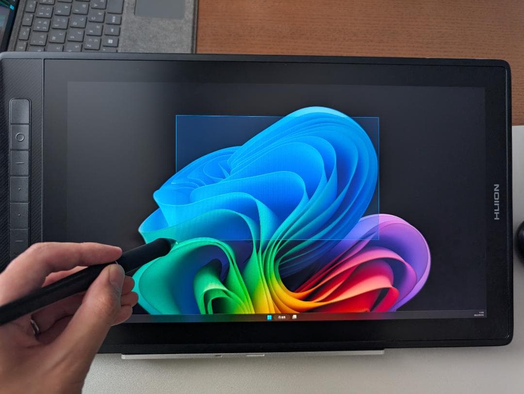 HUION kanvas pro 16(2.5k) スリムペン付き