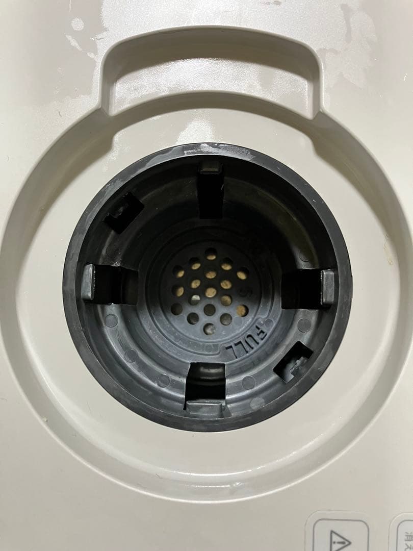 サキナ 美顔器 ホワイト・ベージュ コンパクト