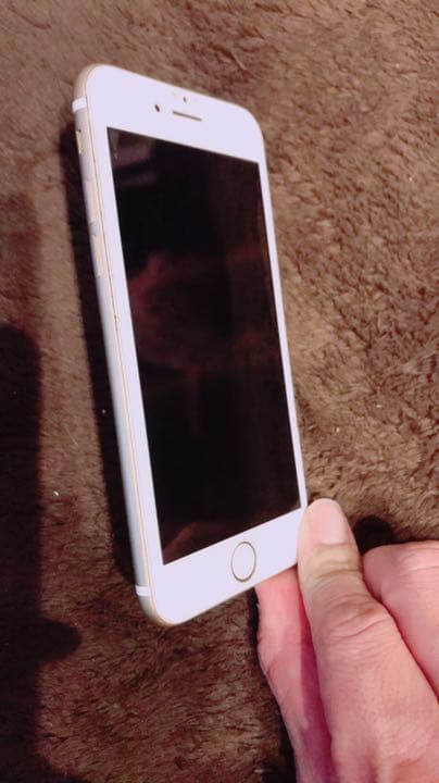 アイフォン7 32GBゴールド SIMロック解除済み