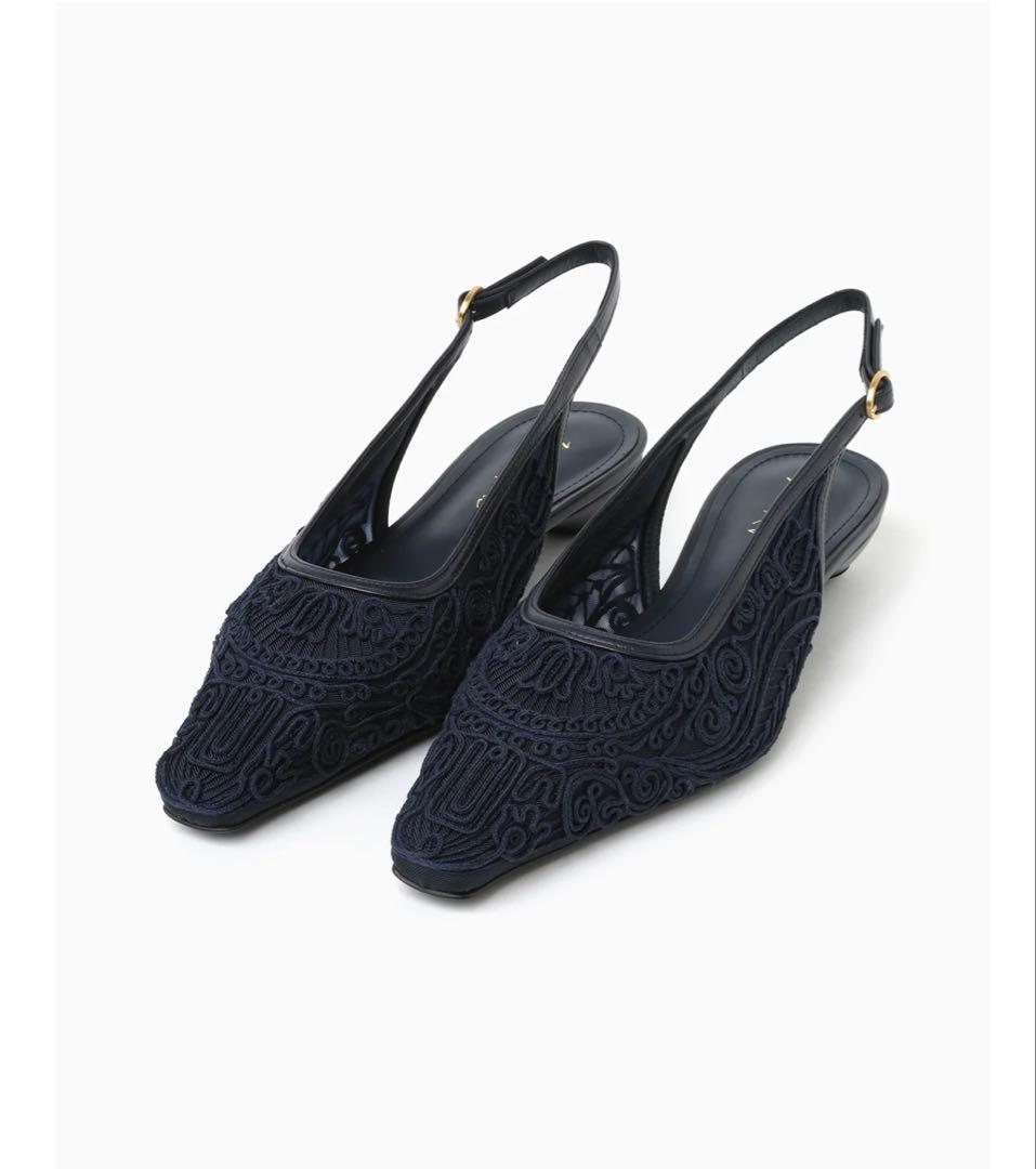 最終価格【新品未使用品】コード刺繍パンプス ネイビー 2026年最新】パンプスネイビーの人気アイテム - メルカリ