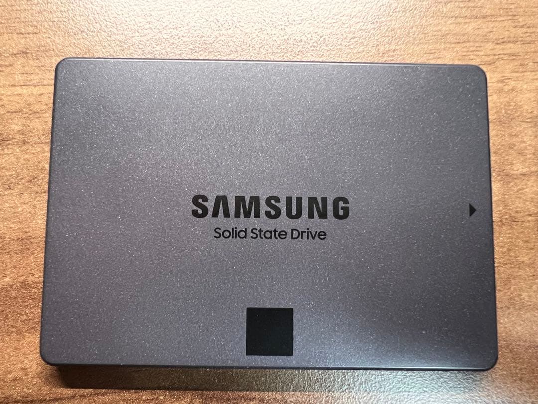 Samsung 860 QVO 4TB 内蔵型SSD 6303時間