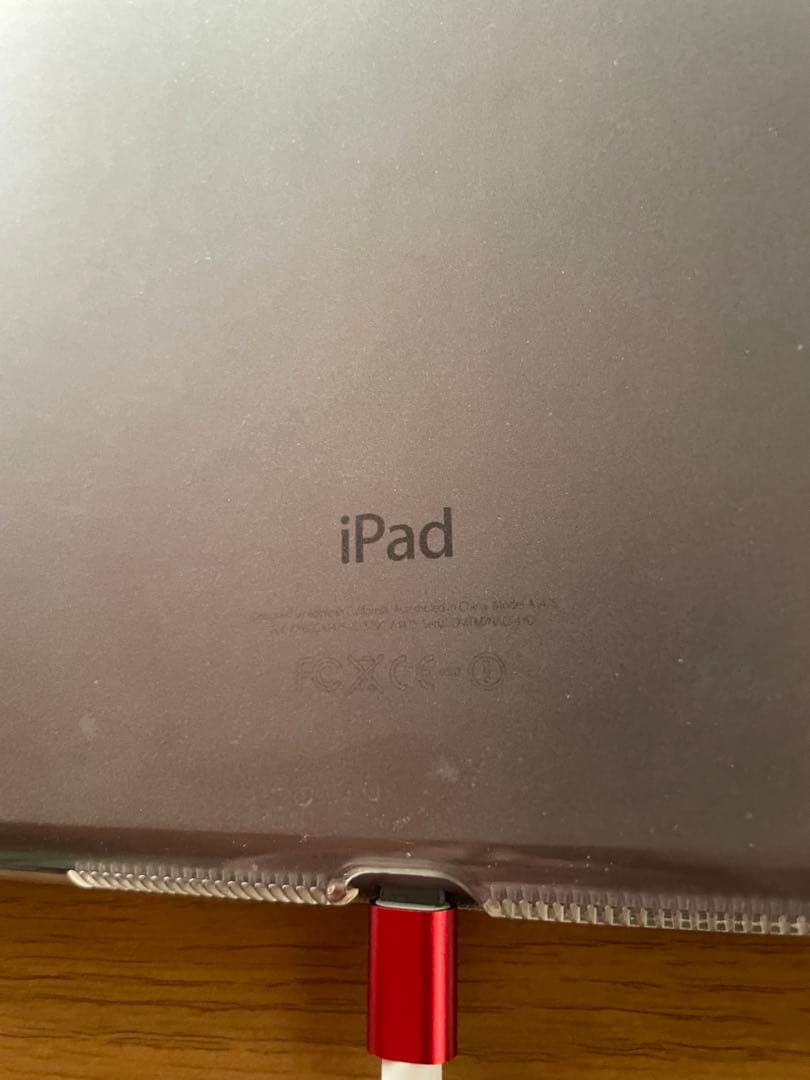 iPad Air シルバー 16GB 花柄カバー付き