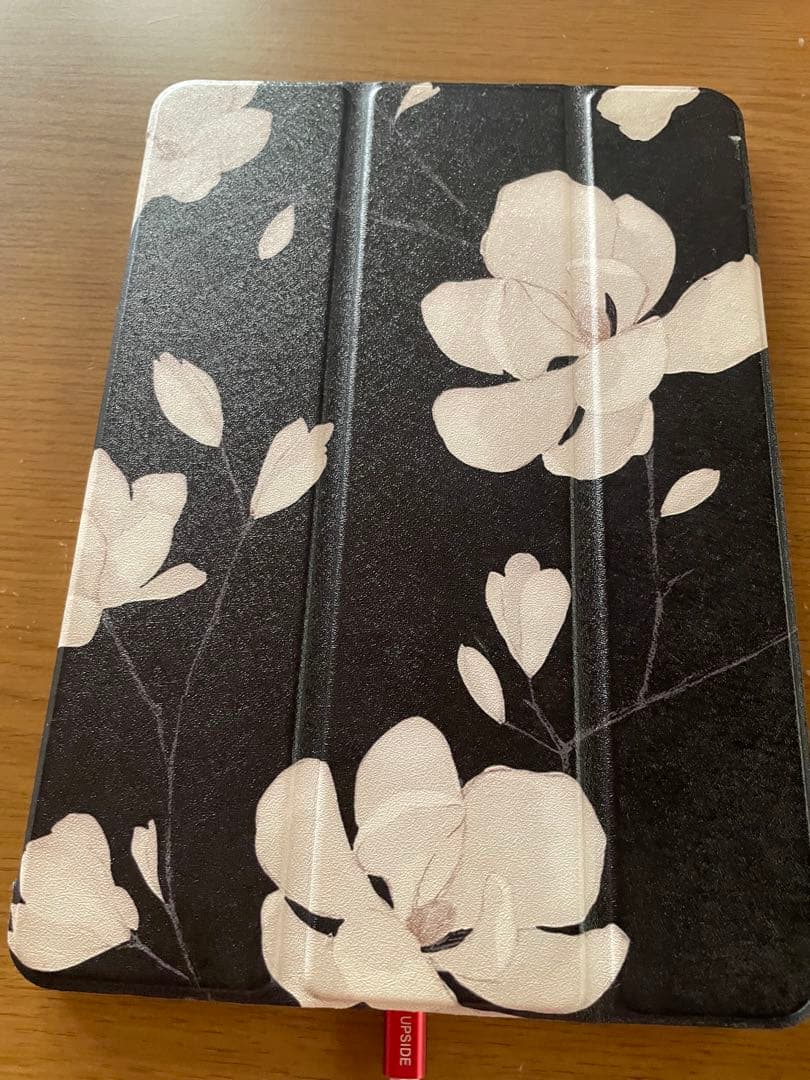 iPad Air シルバー 16GB 花柄カバー付き