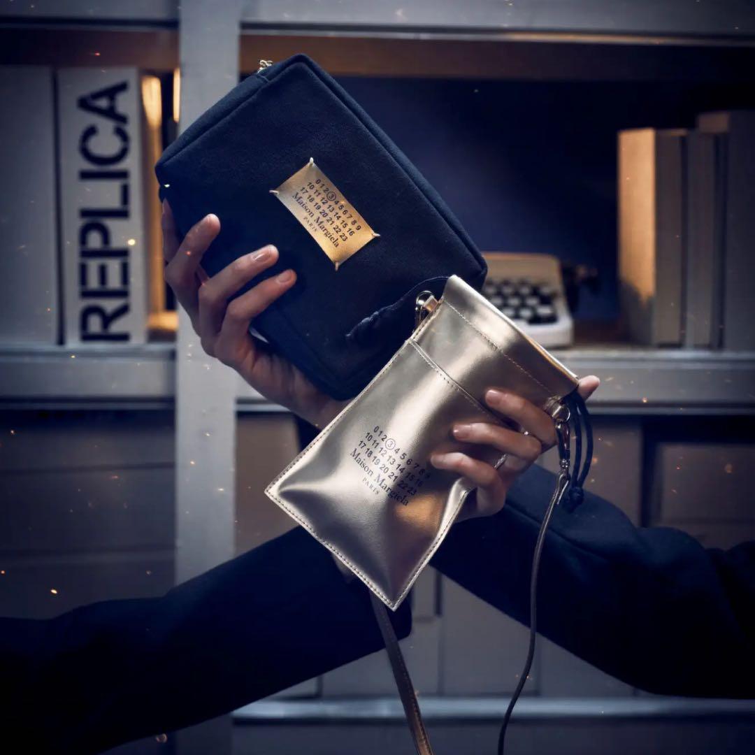 Maison Margiela ホリデーノベルティ ストラップポーチ