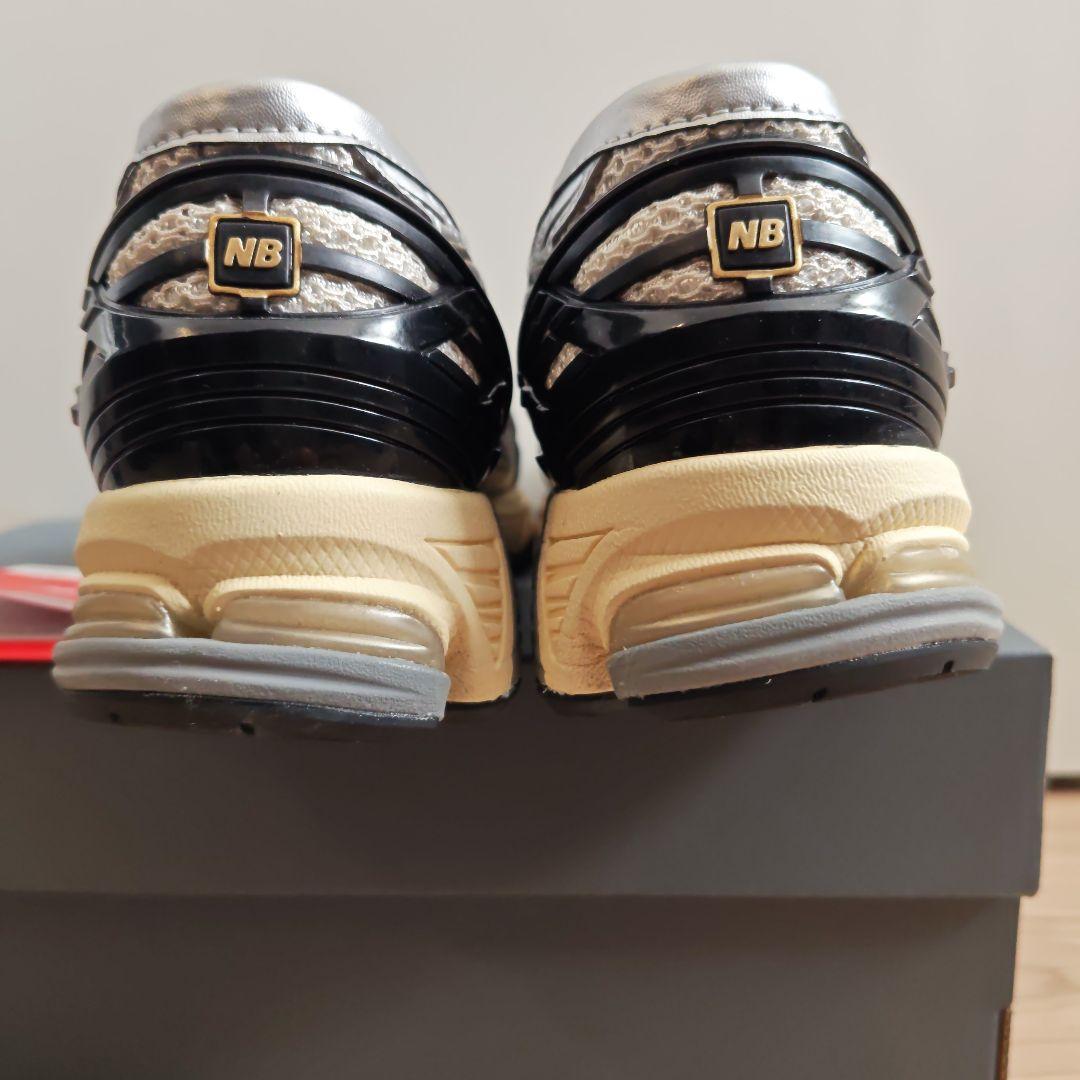 26.0cm ニューバランス U1906LOB シルバー/ブラック スニーファー