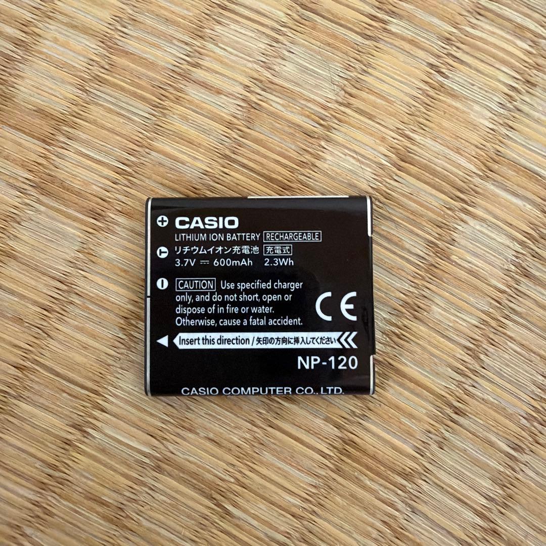 訳ありCASIO EXILIM 16.1メガピクセル コンパクトデジタルカメラ