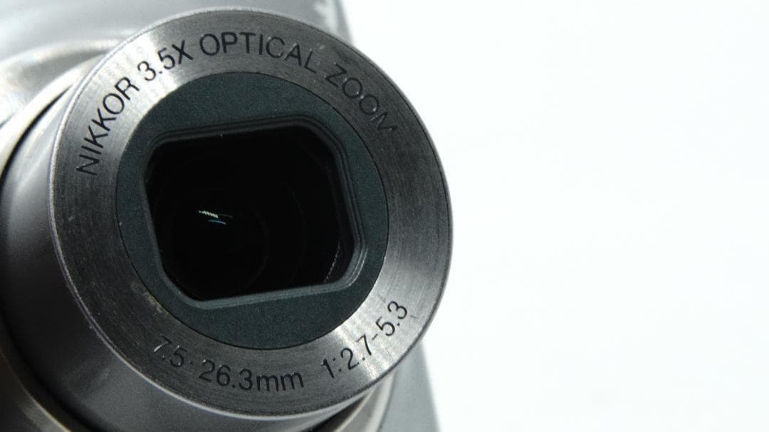 【W2217】 Nikon COOLPIX P4 VR ニコン クールピクス