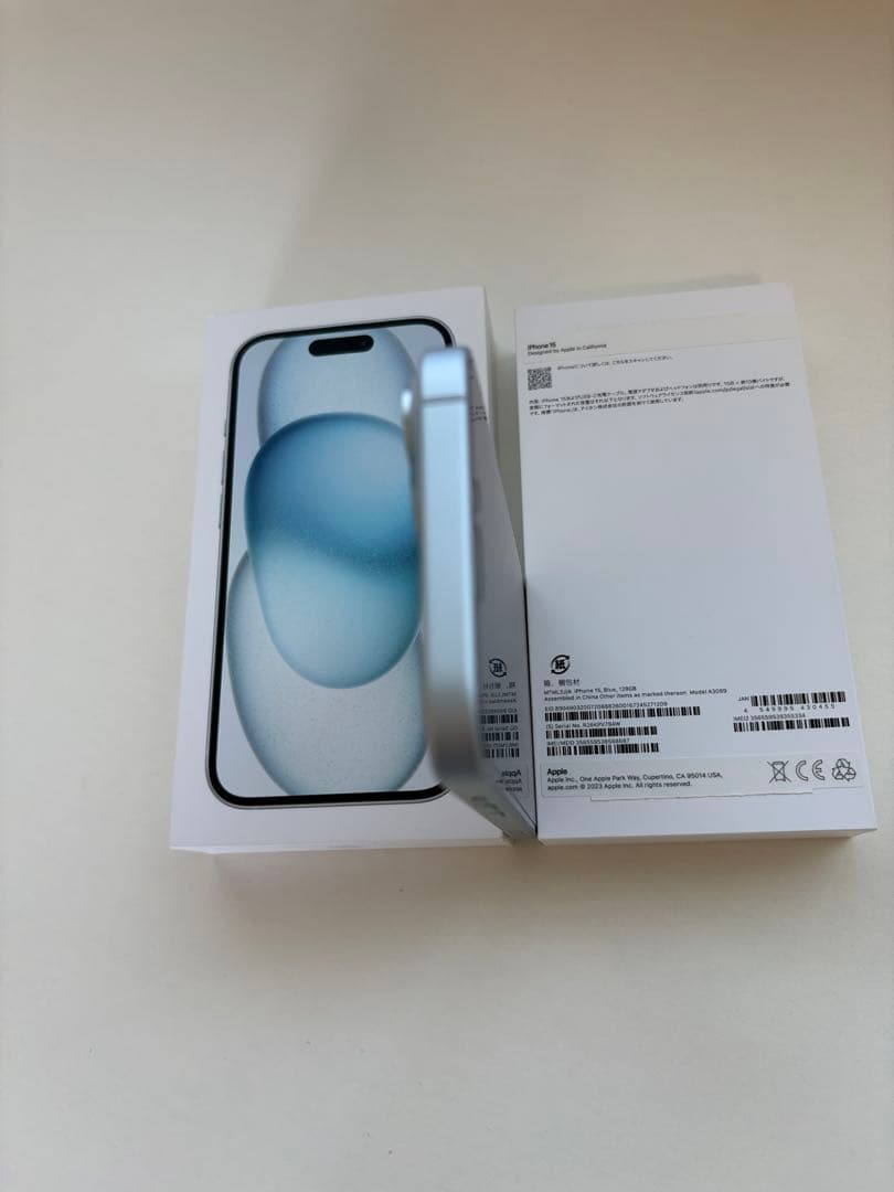 【美品】Apple iPhone 15ホワイト simフリー本体