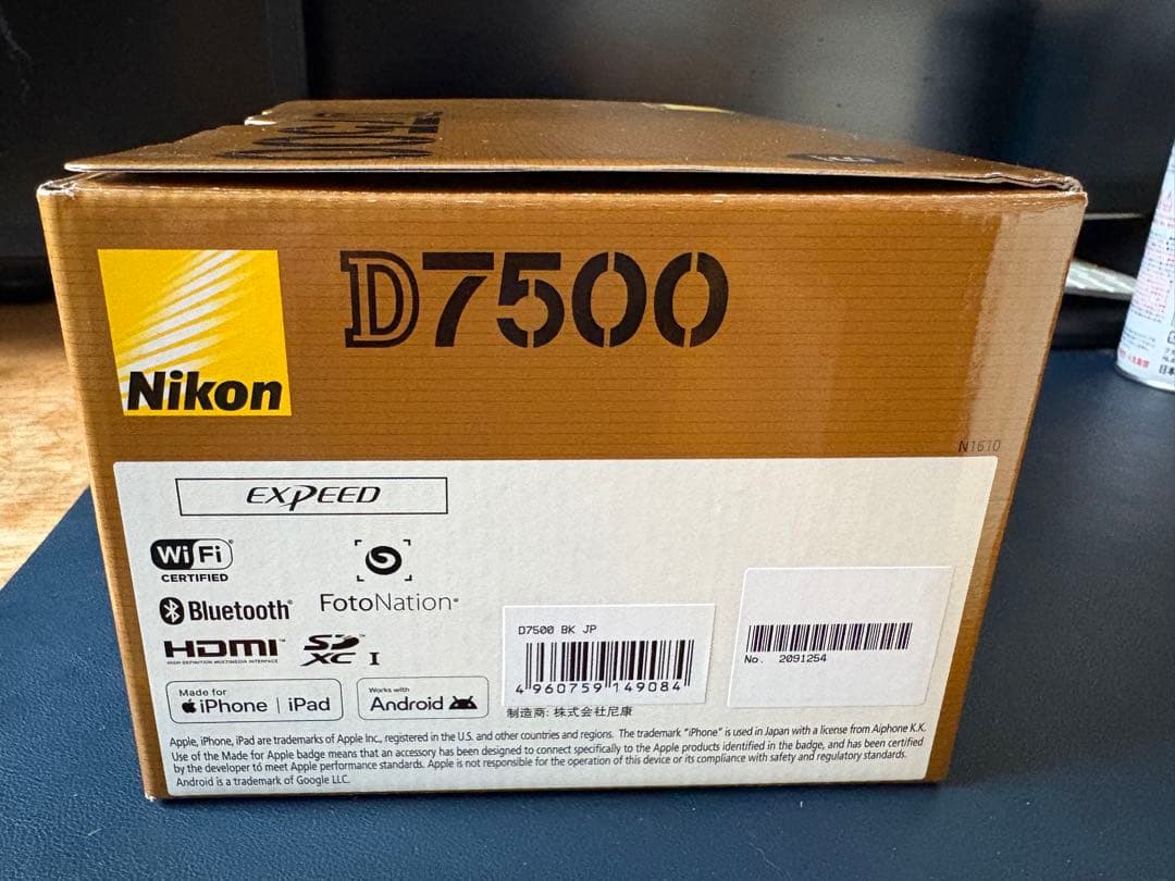 【程度極上・メーカー保証約2年付き】Nikon D7500 ショット数600枚