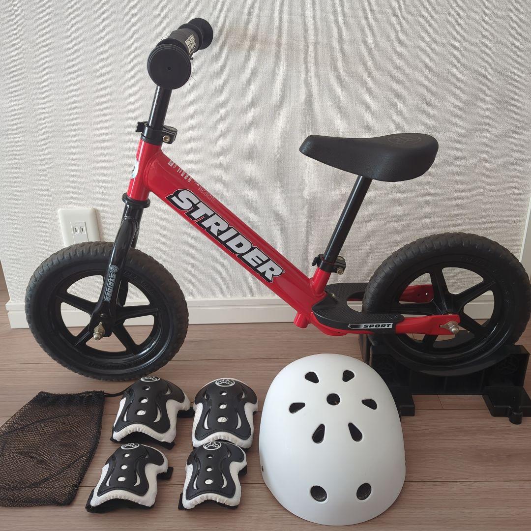 ストライダー スポーツ 12インチ レッド　【スタンド　プロテクター　メット付】 Amazon.co.jp: ストライダー スポーツモデル (STRIDER Sport) 12インチ