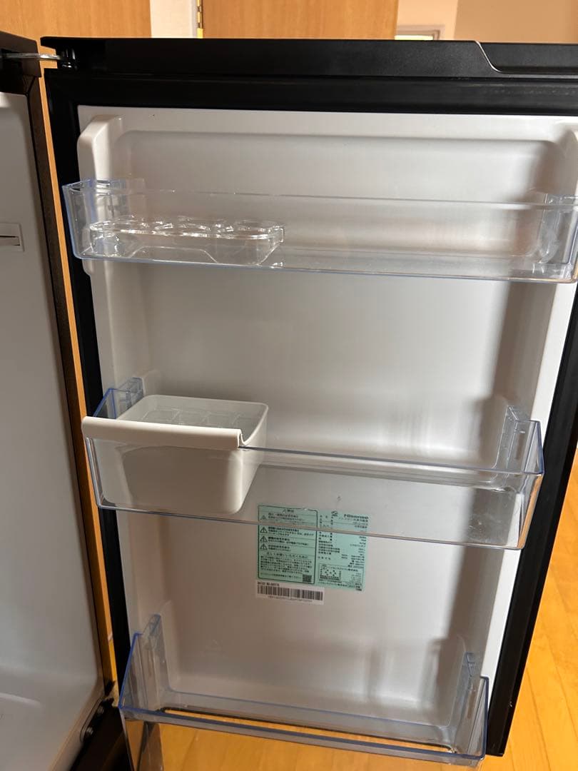 ハイセンス冷蔵庫　2023年製ブラック162L