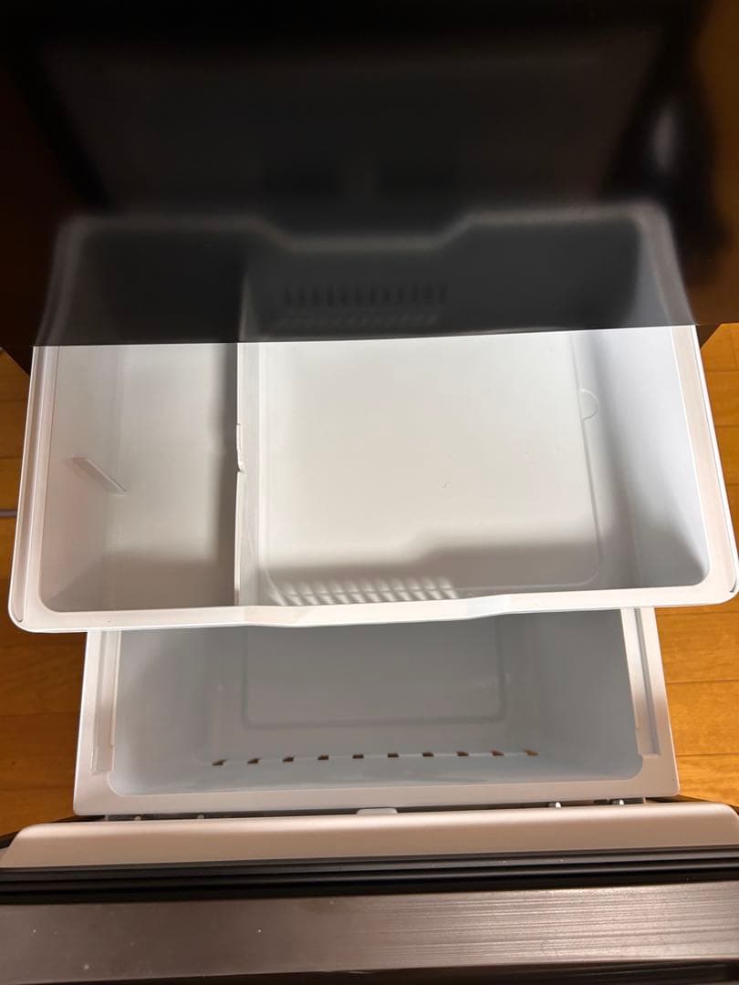 ハイセンス冷蔵庫　2023年製ブラック162L