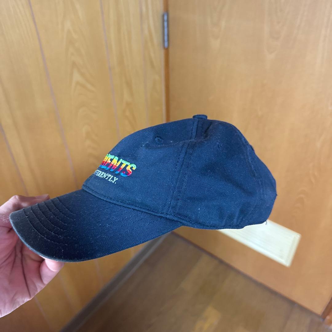 7千円値下げしましたvetementsキャップ - メルカリ