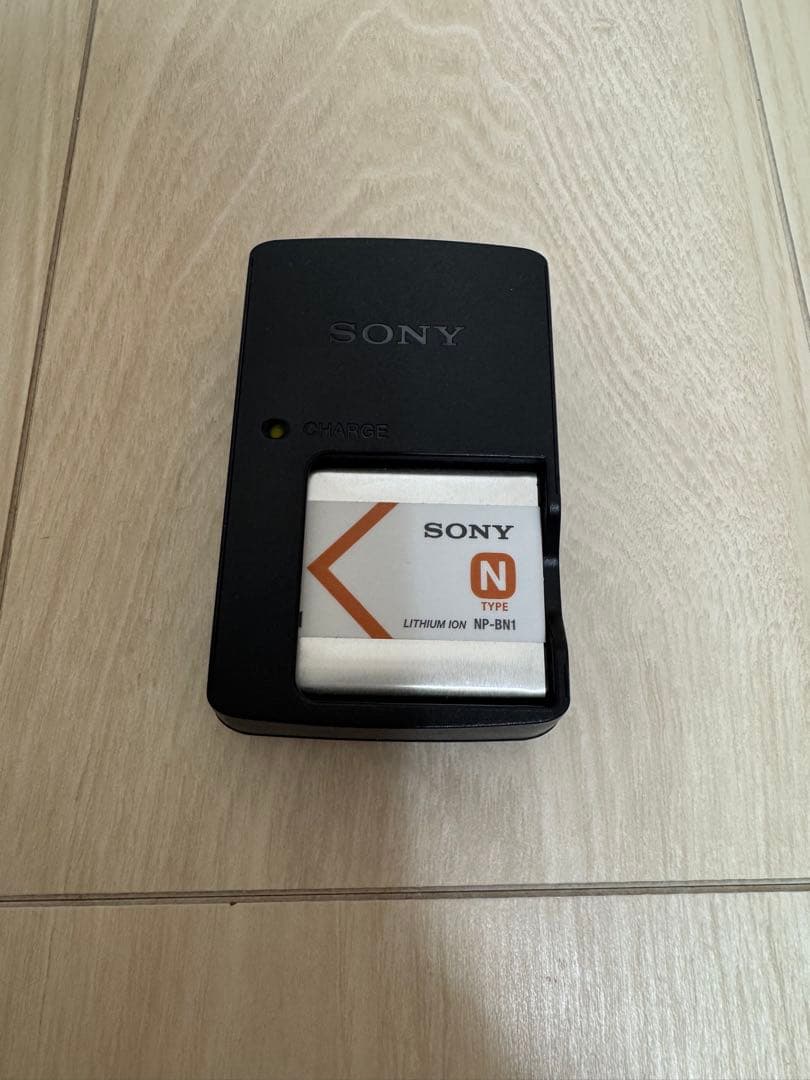 デジタルカメラ Sony Cyber-shot DSC-W320 14.1MP