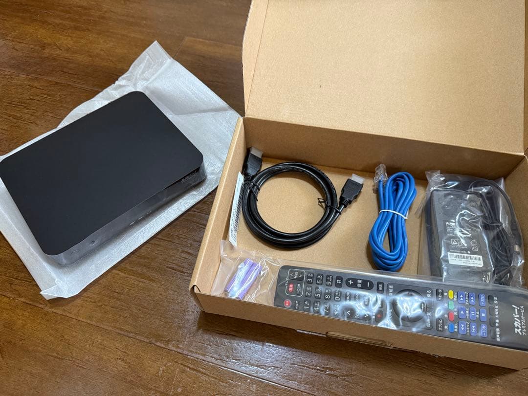 スカパー！プレミアムサービス ダブルチューナー PT-WH800A 未使用品