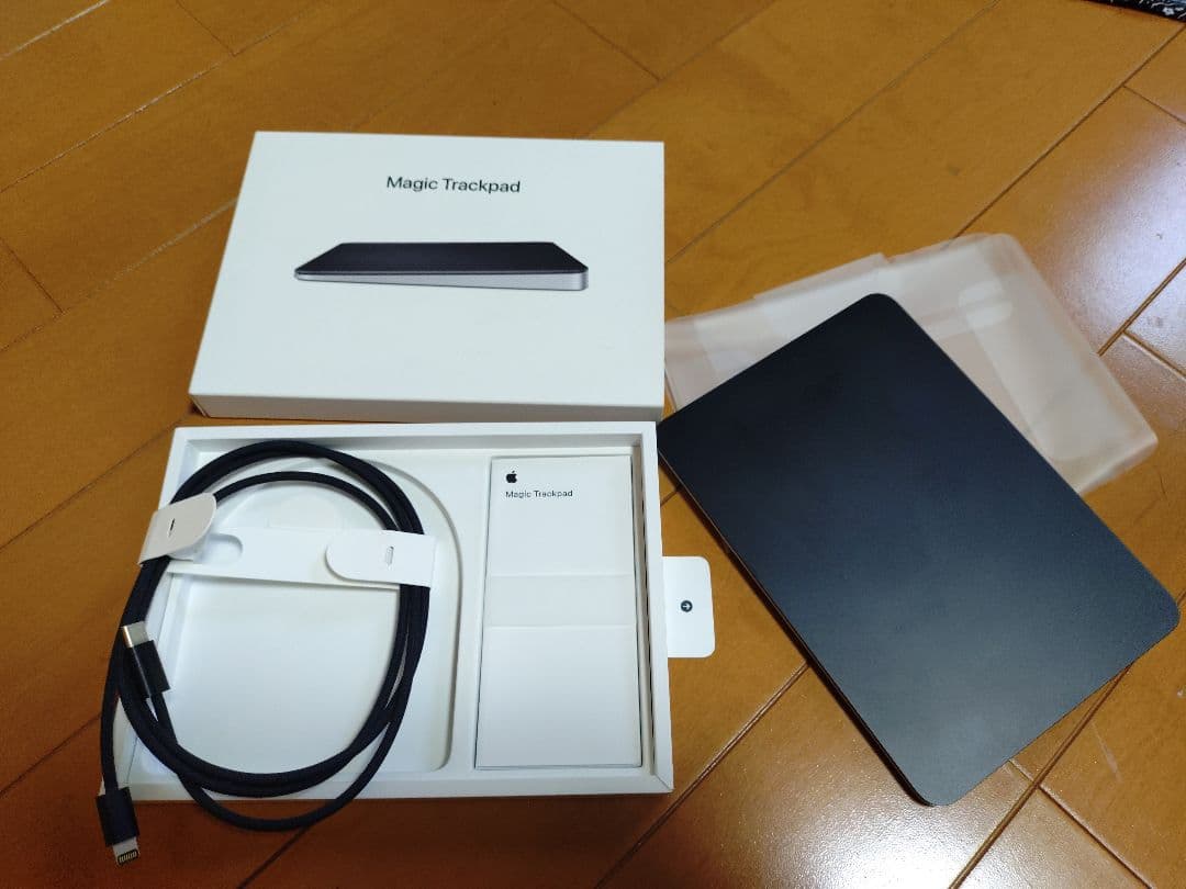 美品　Macbook Pro (M3Pro) 16in ブラック おまけ付き