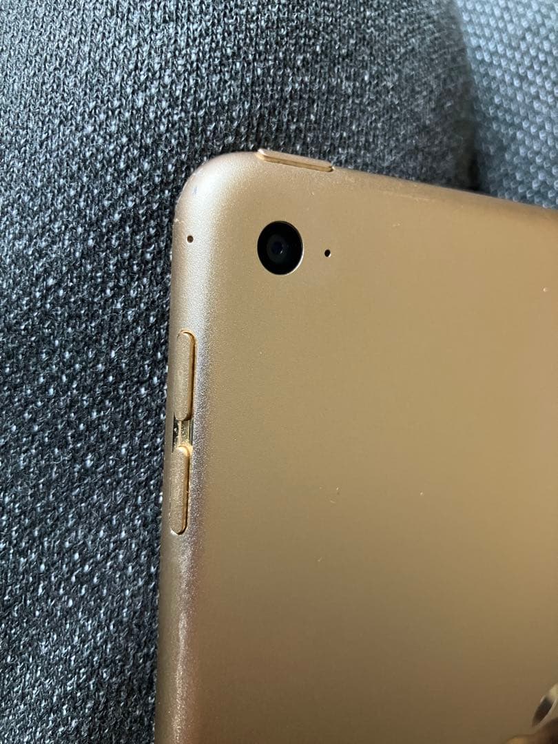 Apple iPad (モデルA1538) ゴールド