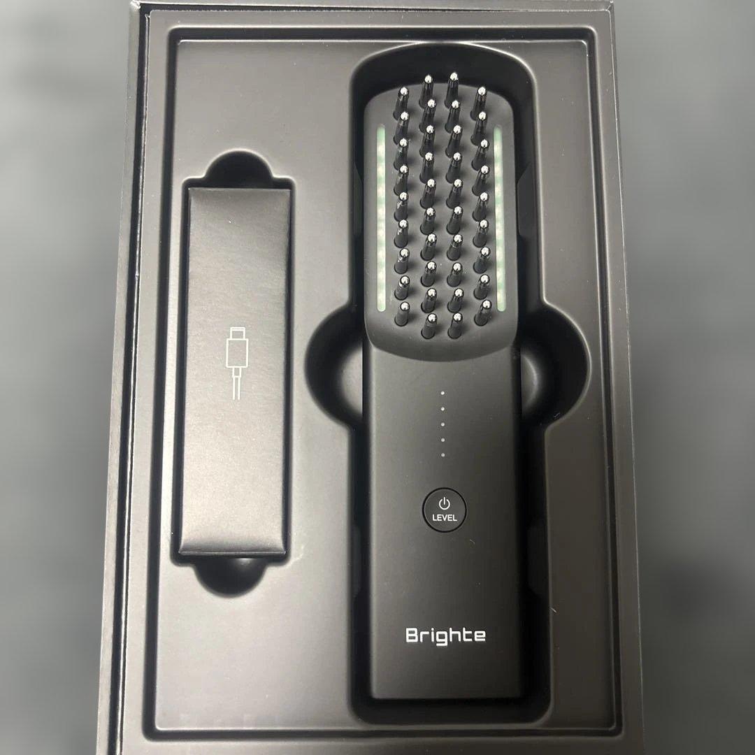 Brighte ELEKI BRUSH 美顔器　ポーチ付き