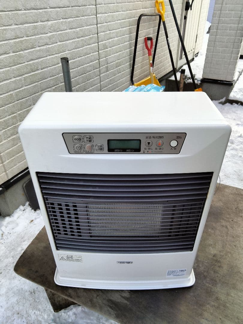 札幌発サンポットFF石油ストーブ！品番「FFR‐5510BL」2018年式中古品
