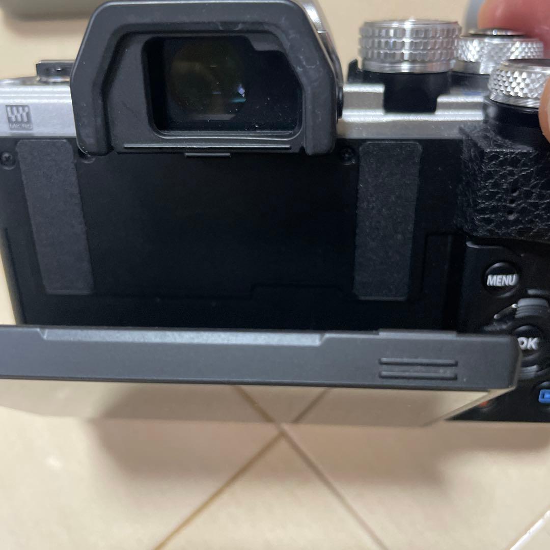 OLYMPUS OM-D E-M10Ⅱ ジャンク品　本体美品