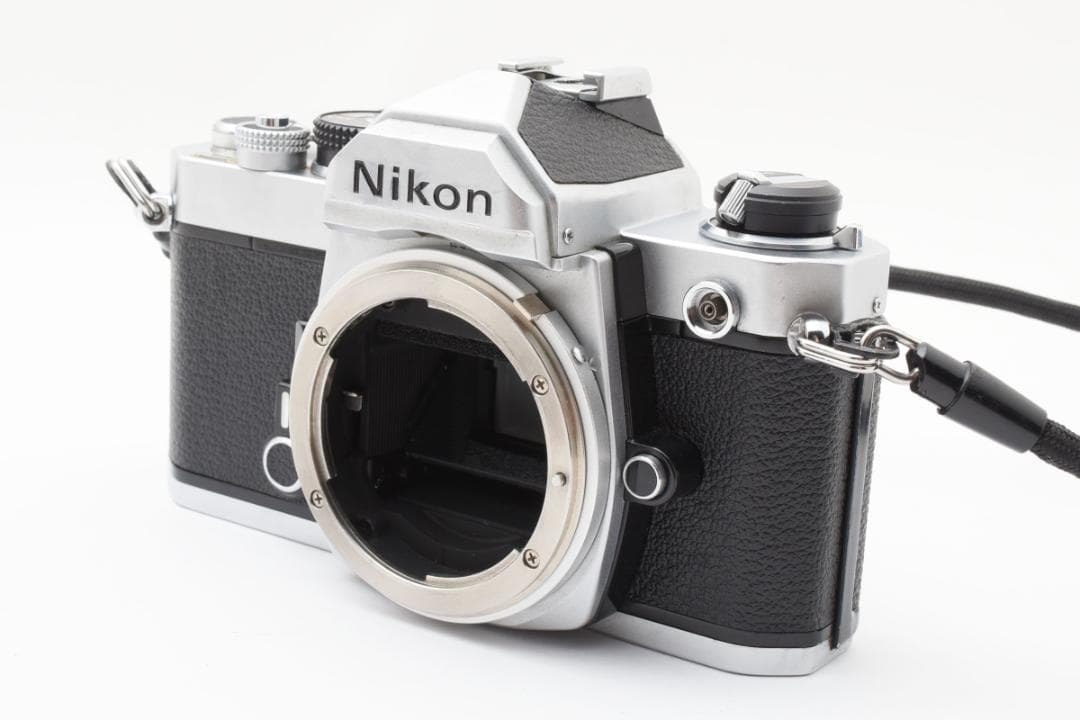 超美品 NIKON FM シルバーフィルム　説明書付　モルト新品交換済 B802