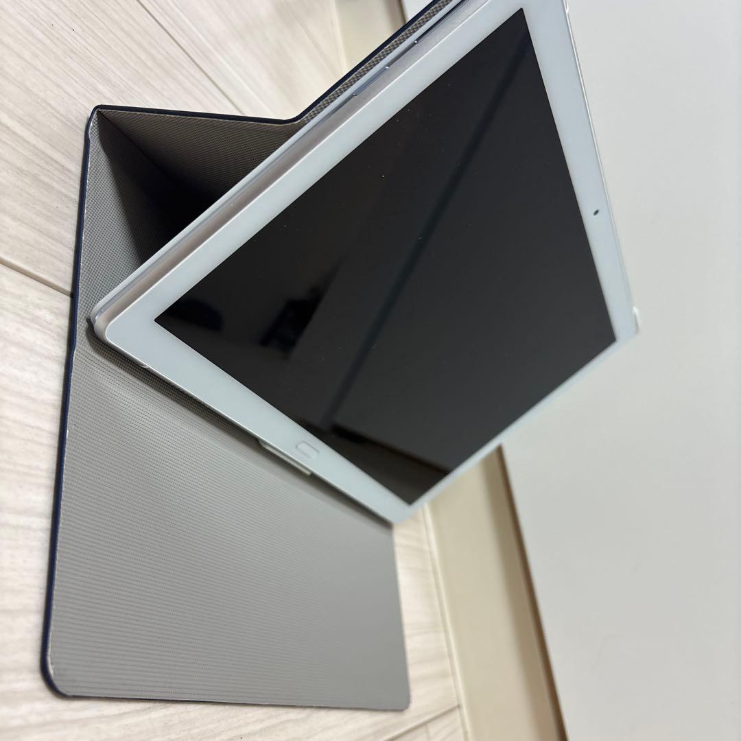 カバー付き NEC LAVIE Tab E PC-TE510JAW