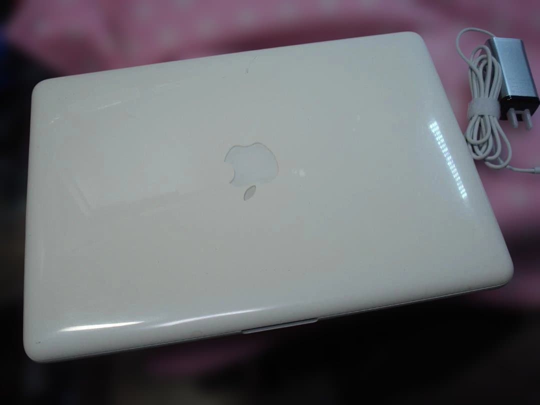 Apple MacBook (13-inch, Late 2009) 本体