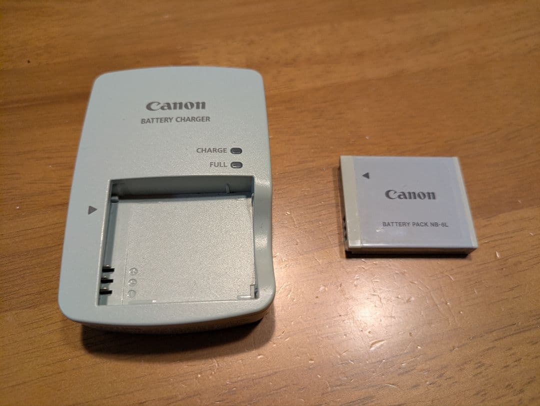 IXY digital 930 is 中古