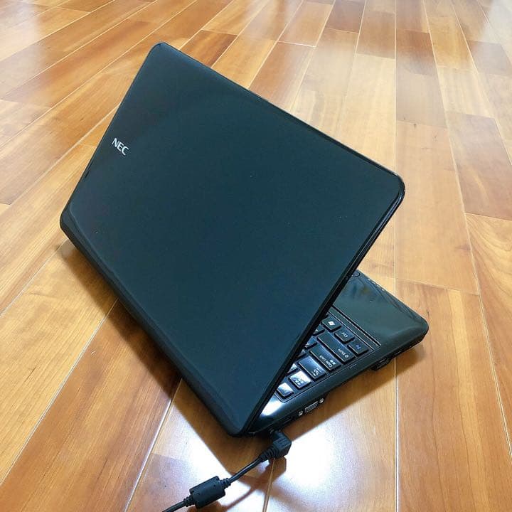 *18❤Core i5搭載✨大人ブラック♫オススメ‼︎ LaVieノートパソコン