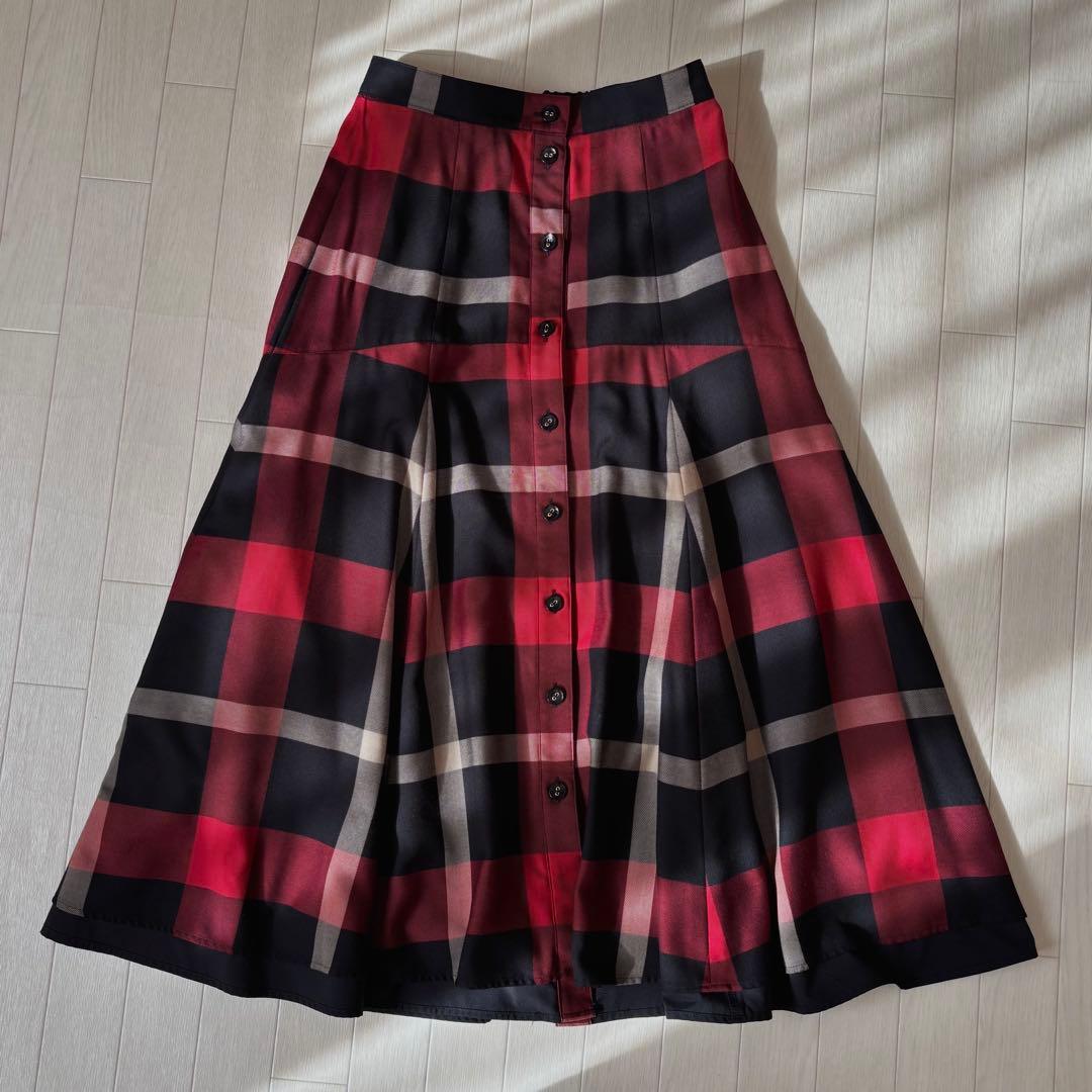 BLUE LABEL ☆完売 マットストレッチタフタスカートsize36 - メルカリ