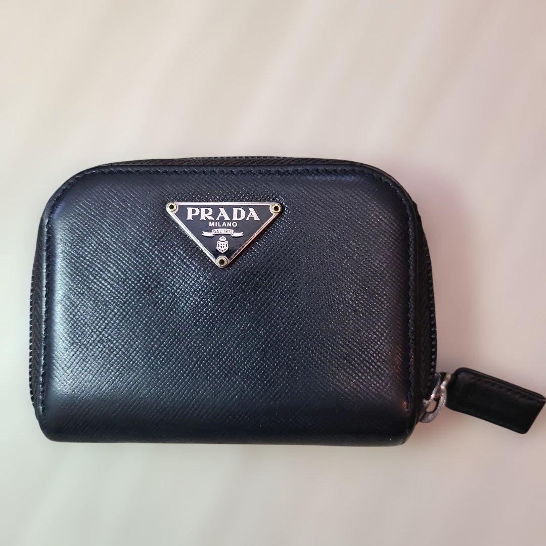 PRADA　ケース　サフィーアーノレザー　三角ロゴ　黒 楽天市場】極美品 プラダ PRADA 三角ロゴ 三つ折り財布 サフィアーノ