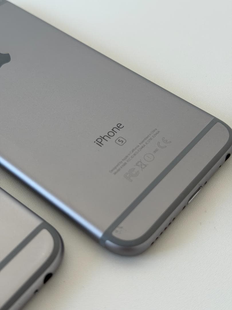 iPhone 6s A1688 2台セット 初期化済 SIMロック解除済み