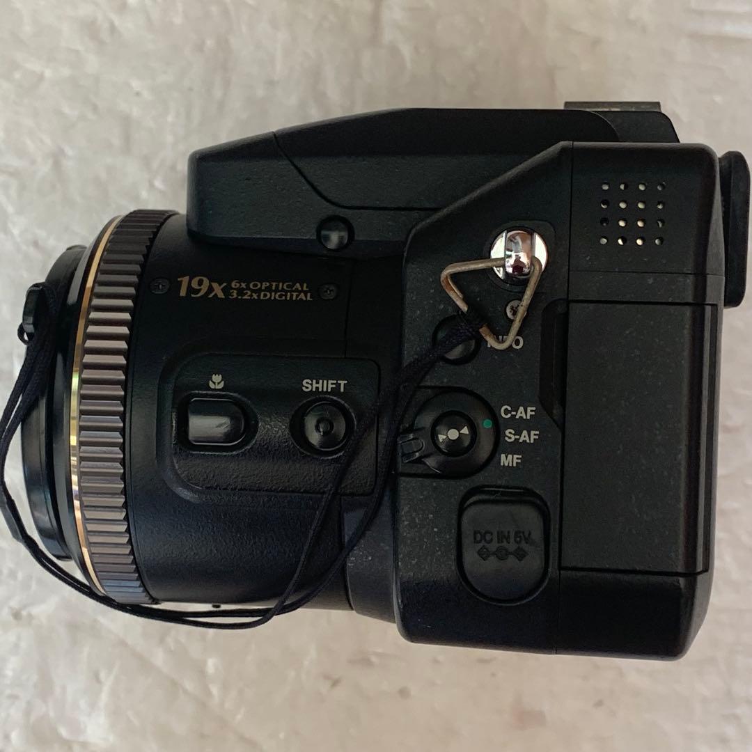 フジフィルム. FUJIFILM FinePix S7000 デジカメ