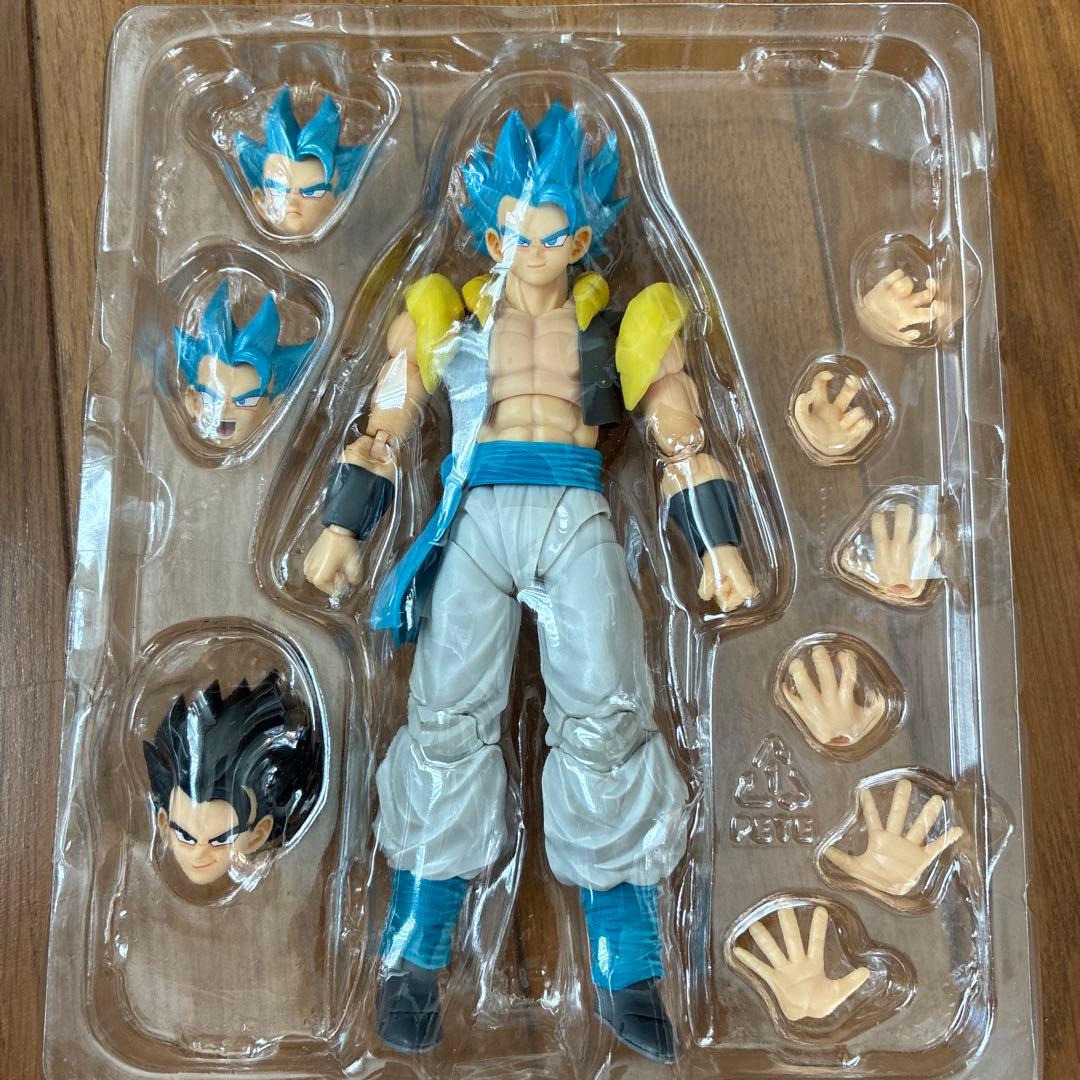 SHフィギュア　ゴジータ S.H.Figuarts スーパーサイヤ人ゴジータ-Exclusive Edition- | 魂ウェブ