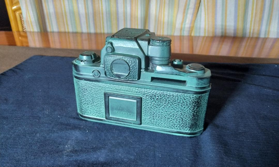 Nikon F2フォトミックAS貯金箱