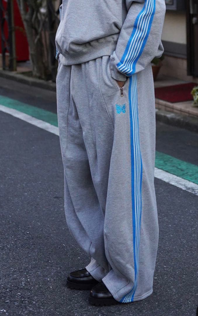 needles LHP 別注　スウェットパンツ ブルー　ヒザデルXS needles LHP 別注 スウェットパンツ ブルー ヒザデルXS - メルカリ