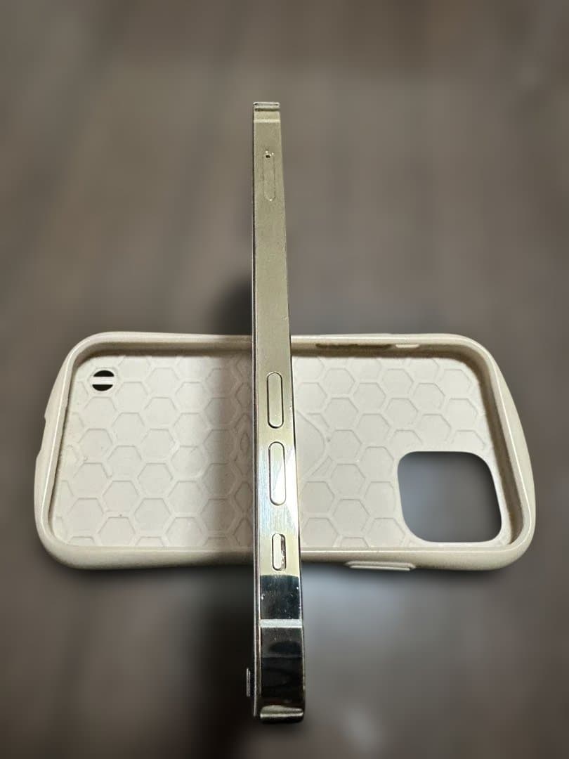 iPhone 12 PRO ゴールド　128GB