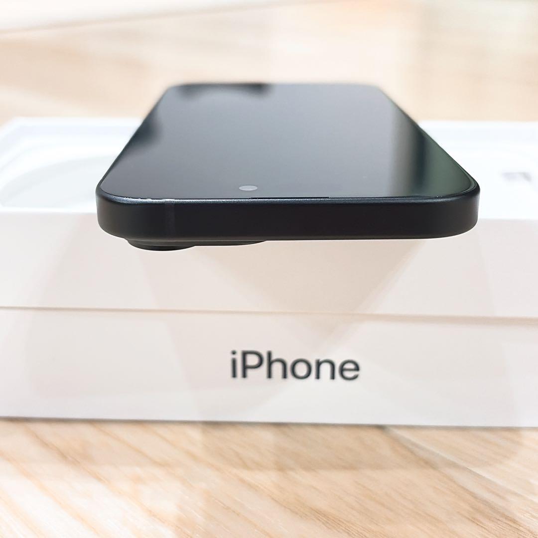 美品 Apple iPhone15 128GB ブラック 本体 SIMフリー