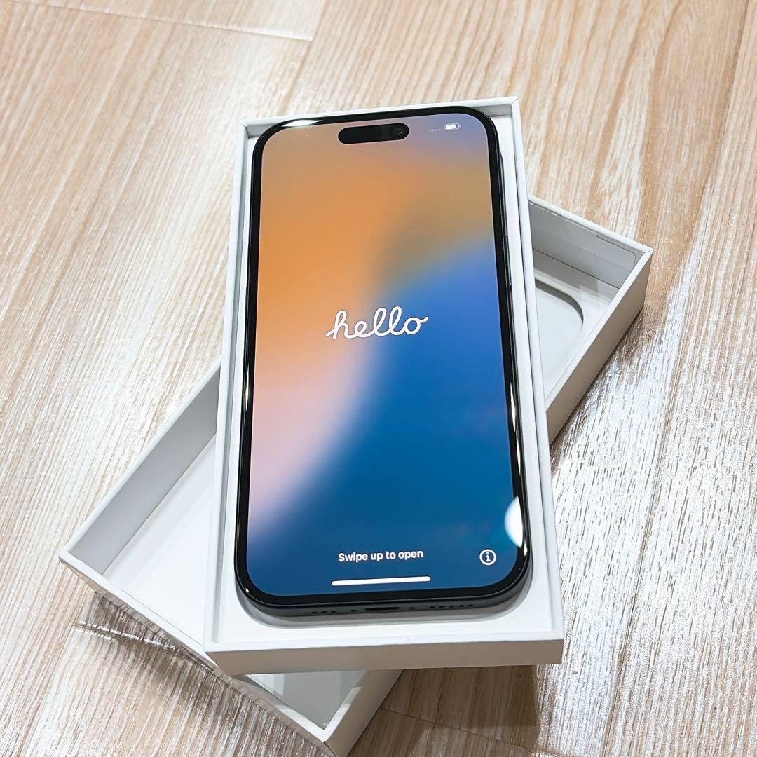 美品 Apple iPhone15 128GB ブラック 本体 SIMフリー