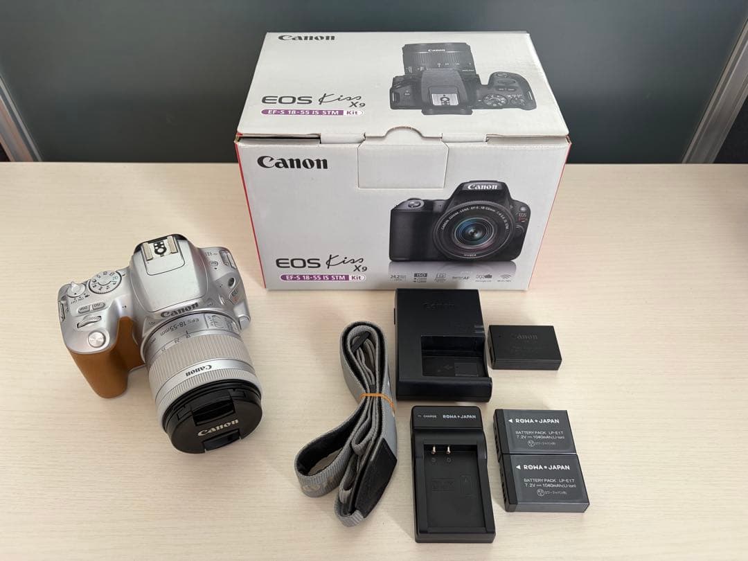 Canon EOS Kiss X9 デジタル一眼レフカメラ　シルバー