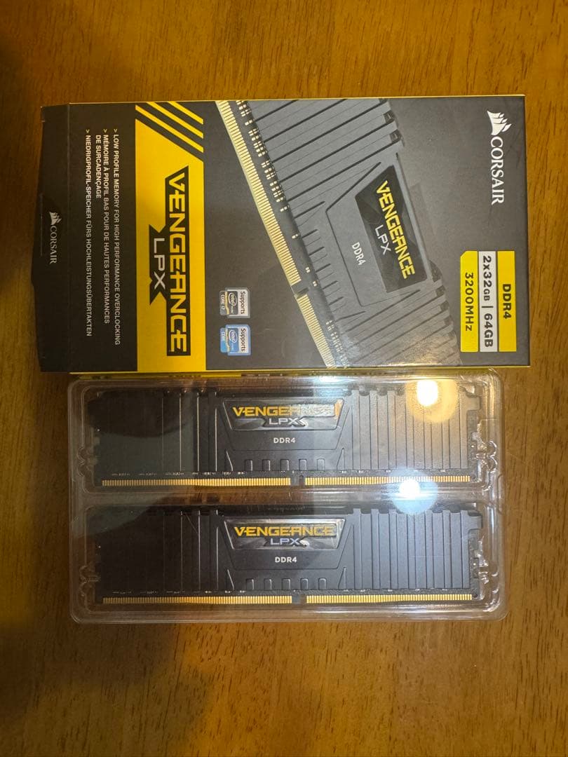 メモリー Corsair LPX DDR4 64GB (2x32GB) 3200MHz