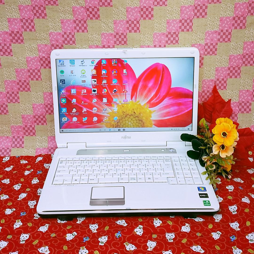 富士通/HDD大容量320GB！最新Win10搭載！ホワイト色/動画&画像編集