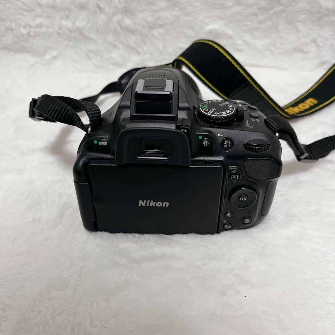 【極美品】Nikon D5200 ダブルズームキット デジタル一眼レフカメラ