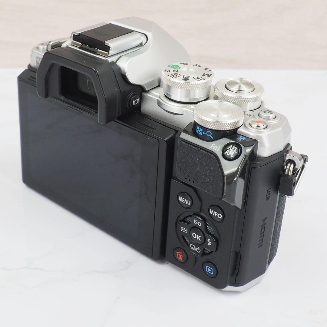 ⭐️訳あり⭐️OLYMPUS OM-D E-M10 Mark ⅲ ダブルレンズ