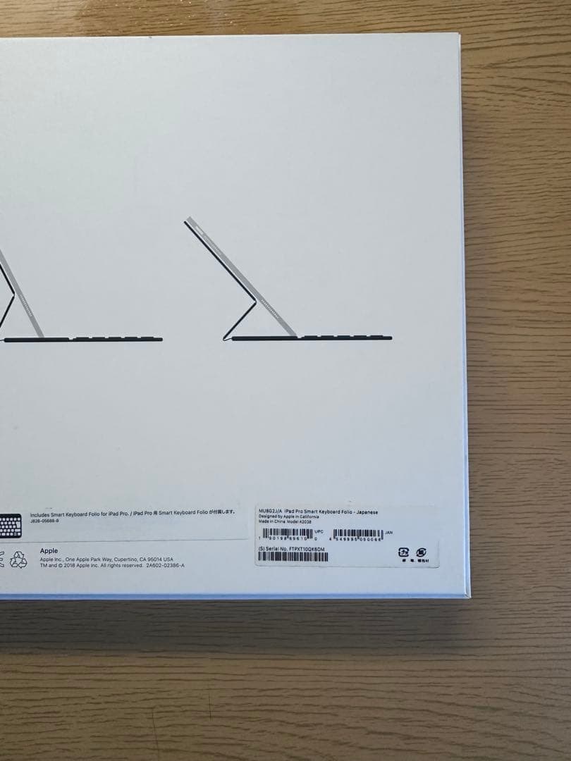 【極美品】iPad ProSmart Keyboard Folio 11