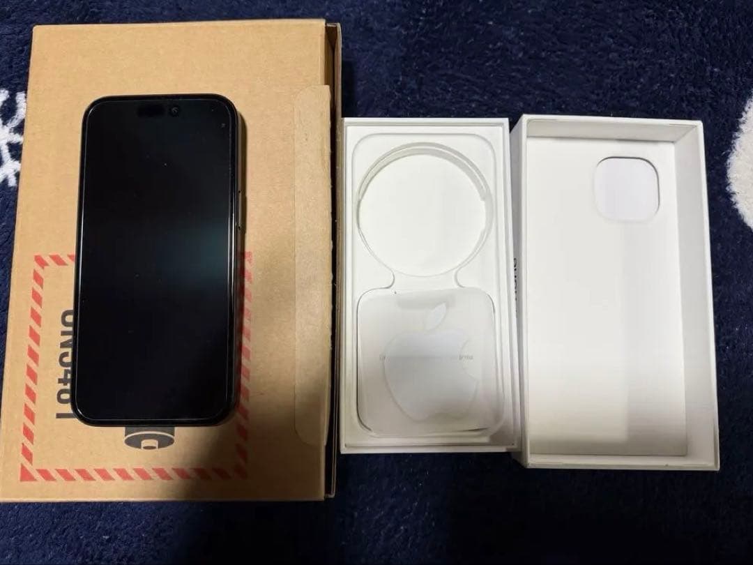 C*i様 美品 iPhone 15 128GB SIMロックなし