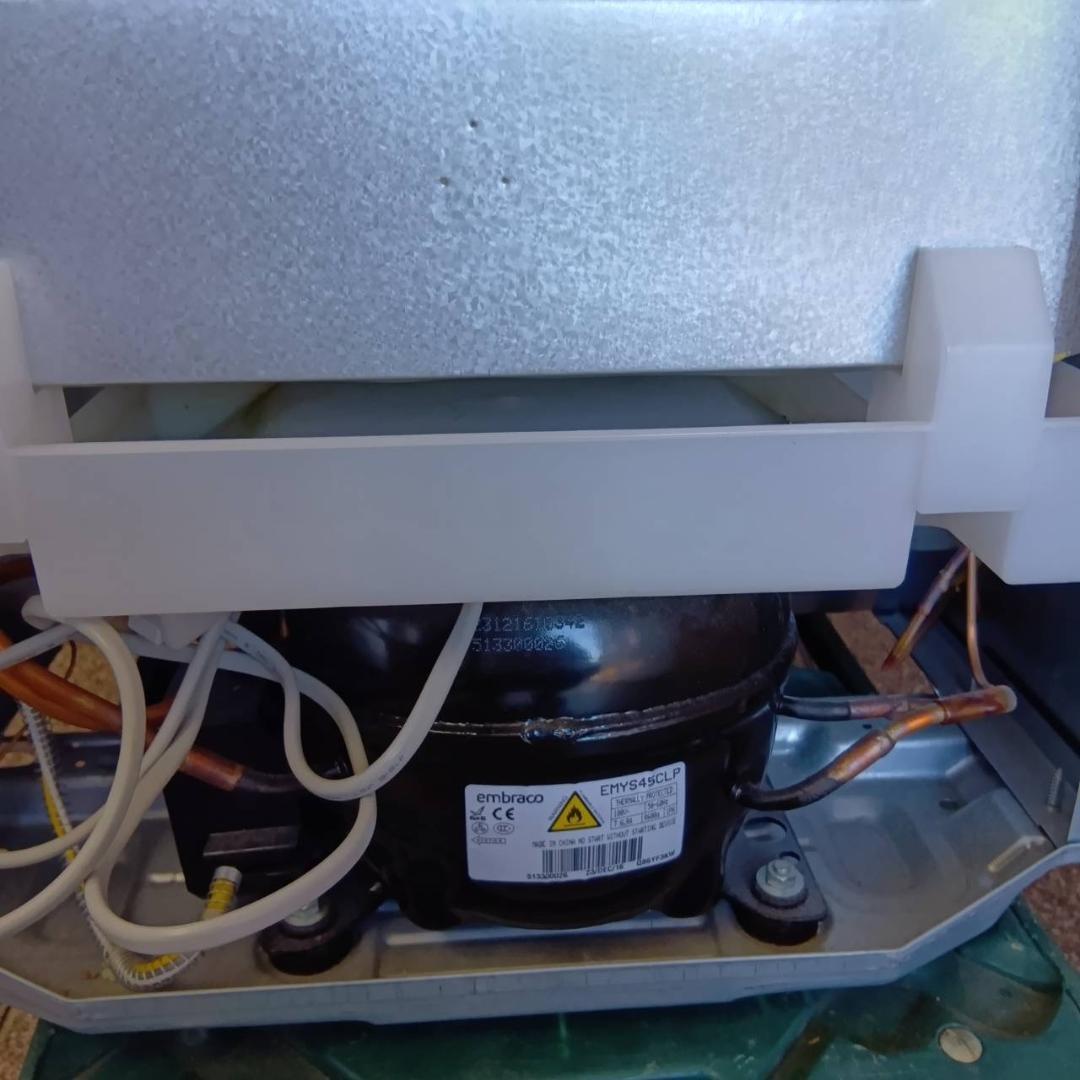 シャープ 冷蔵庫 137L 2ドア SJ-D14C-S 2017年製 美品