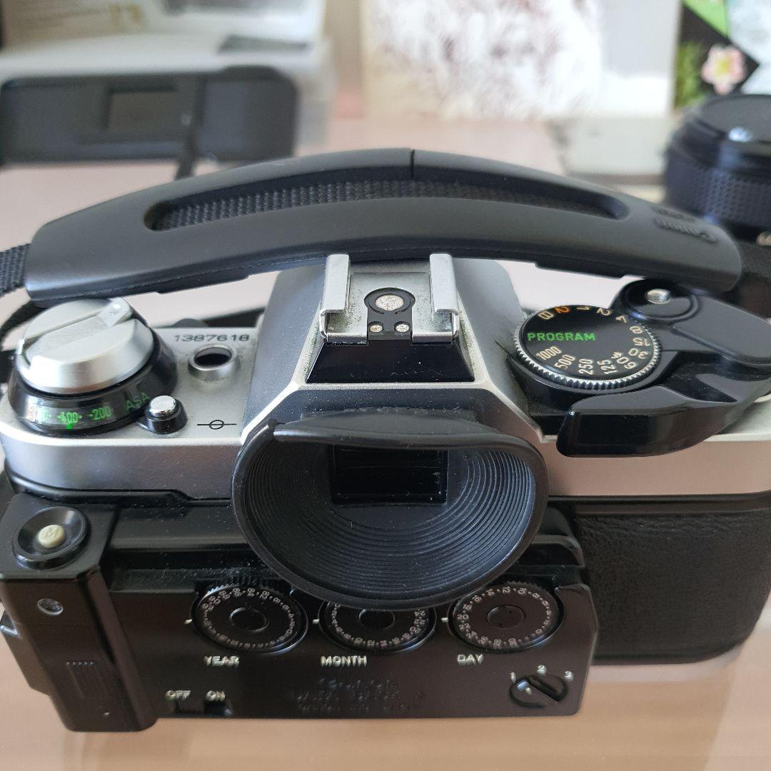 キャノン AE-1 FD 50mm F 1.4 スピードライト データバックA